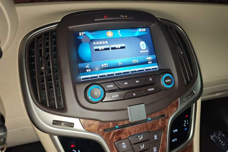 Used Buick LaCrosse 2013 2.4L SIDI Leading Comfort Version Audio And AC Panel