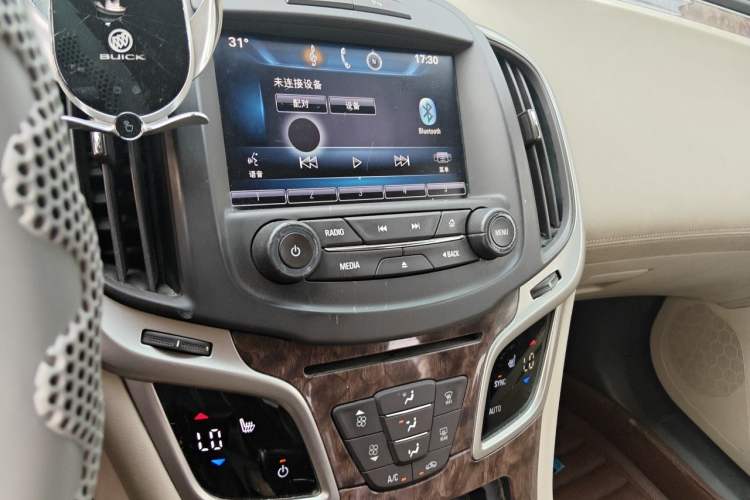 Used Buick LaCrosse 2013 2.4L SIDI Elite Comfort Version Audio And AC Panel