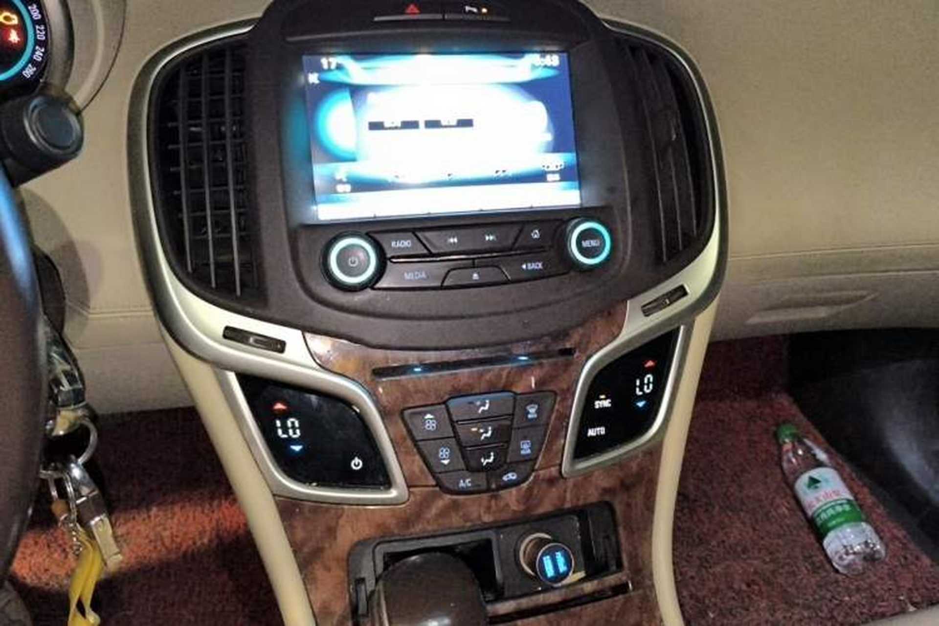 Used Buick LaCrosse 2013 2.4L SIDI Leading Comfort Version Audio And AC Panel
