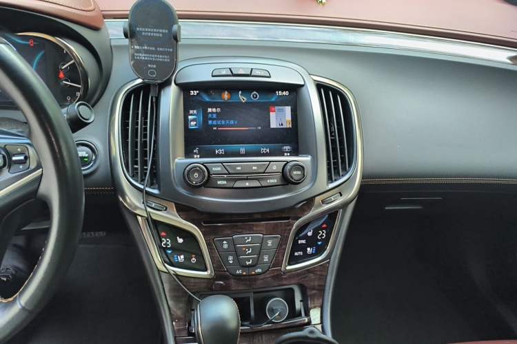 Used Buick LaCrosse 2013 2.0T SIDI Smart Luxury Flagship Edition Audio And AC Panel