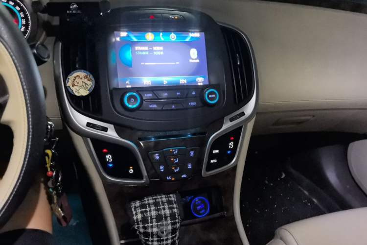 Used Buick LaCrosse 2013 2.0T SIDI Technology Version Audio And AC Panel
