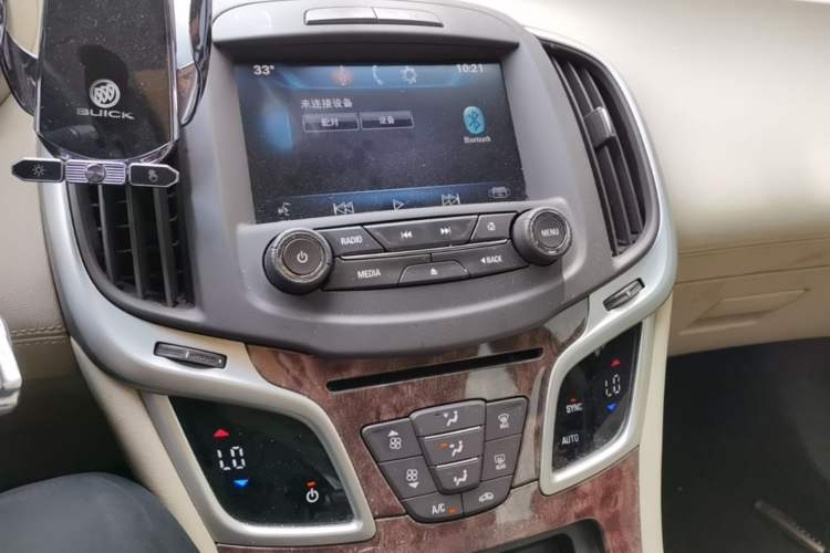 Used Buick LaCrosse 2013 2.0T SIDI Technology Version Audio And AC Panel