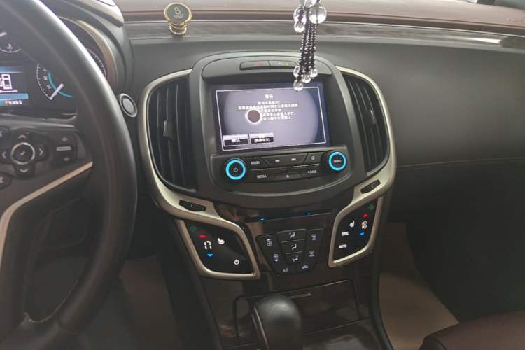 Used Buick LaCrosse 2013 2.0T SIDI Elite Tech Version Audio And AC Panel
