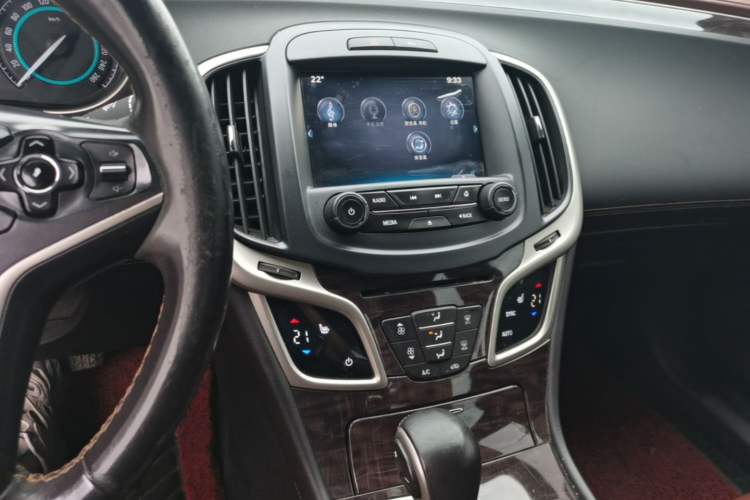 Used Buick LaCrosse 2013 2.4L SIDI Elite Comfort Version Audio And AC Panel