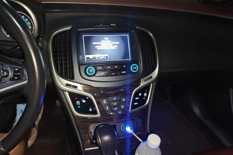 Used Buick LaCrosse 2013 2.4L SIDI Elite Comfort Version Audio And AC Panel