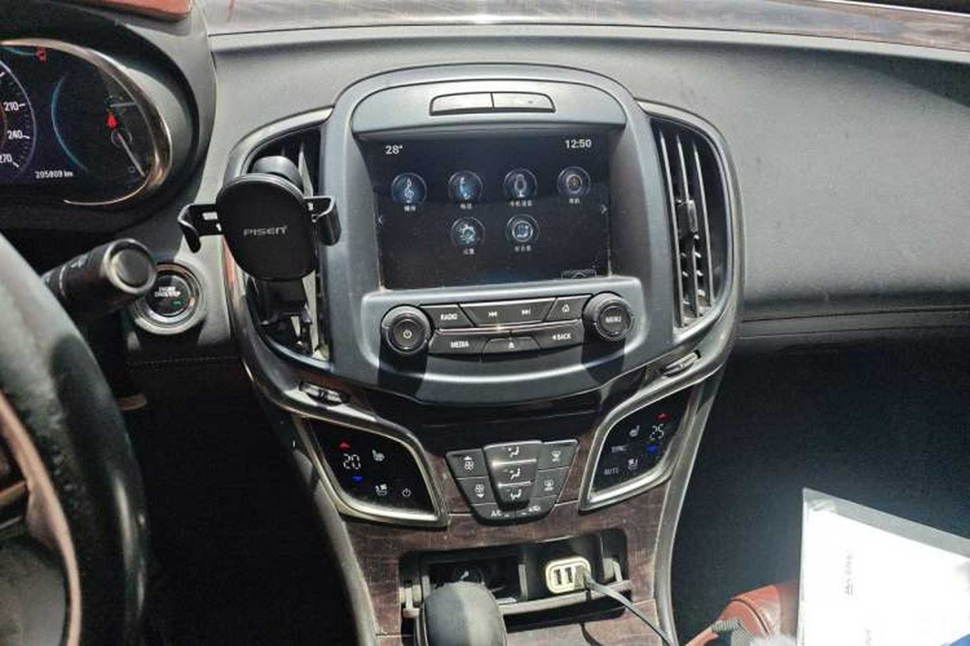 Used Buick LaCrosse 2013 2.4L SIDI Luxury Comfort Edition Audio And AC Panel