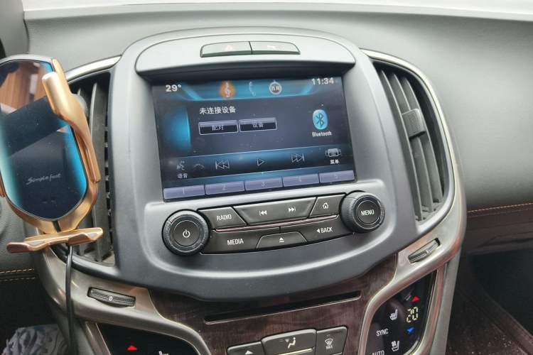 Used Buick LaCrosse 2013 2.4L SIDI Luxury Comfort Edition Audio And AC Panel