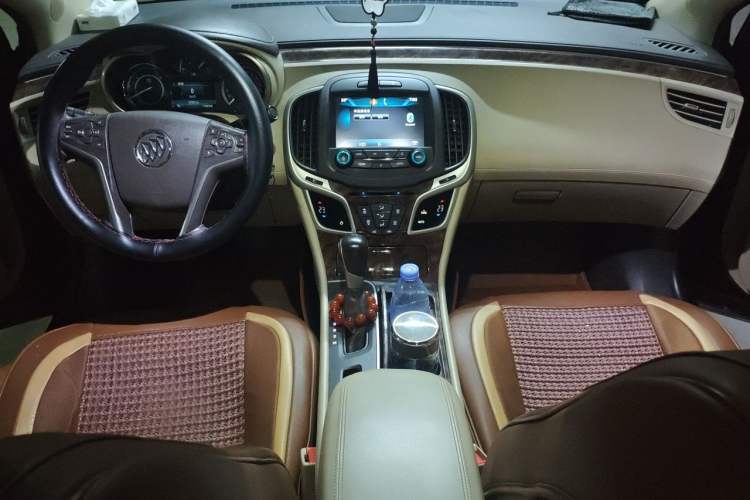 Used Buick LaCrosse 2013 2.4L SIDI Leading Comfort Version Audio And AC Panel