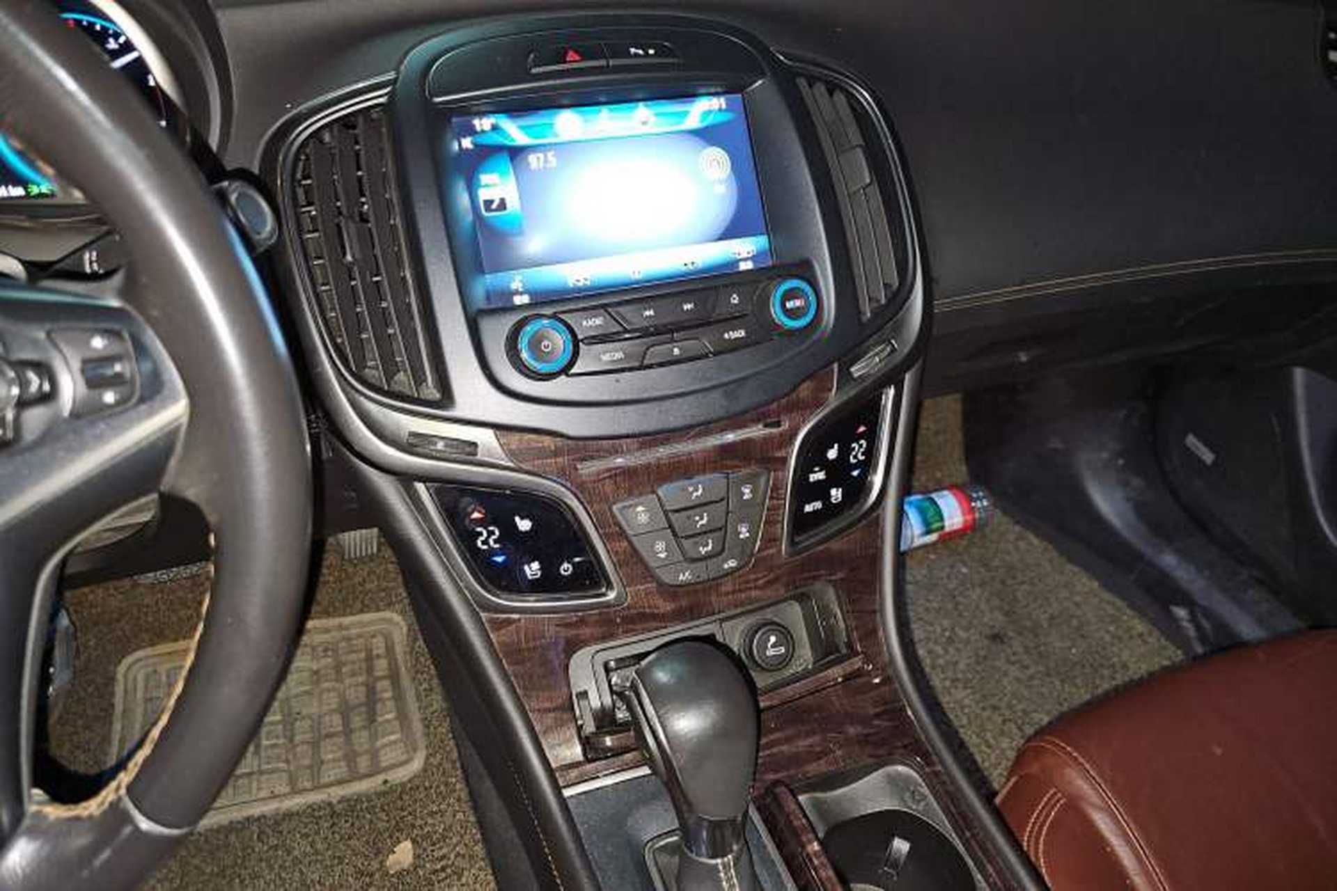 Used Buick LaCrosse 2013 2.4L SIDI Luxury Comfort Edition Audio And AC Panel