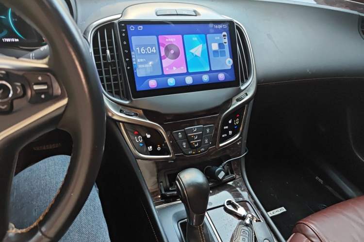 Used Buick LaCrosse 2013 2.4L SIDI Elite Comfort Version Audio And AC Panel