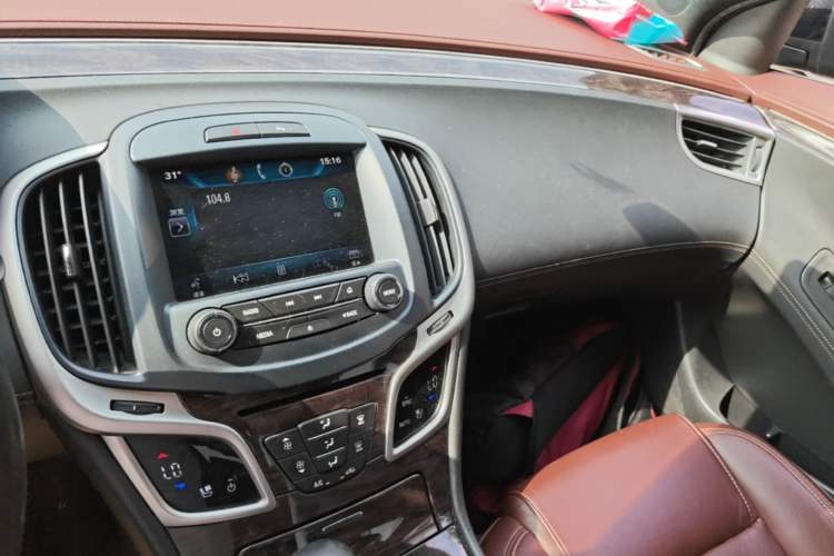 Used Buick LaCrosse 2013 2.4L SIDI Elite Comfort Version Audio And AC Panel