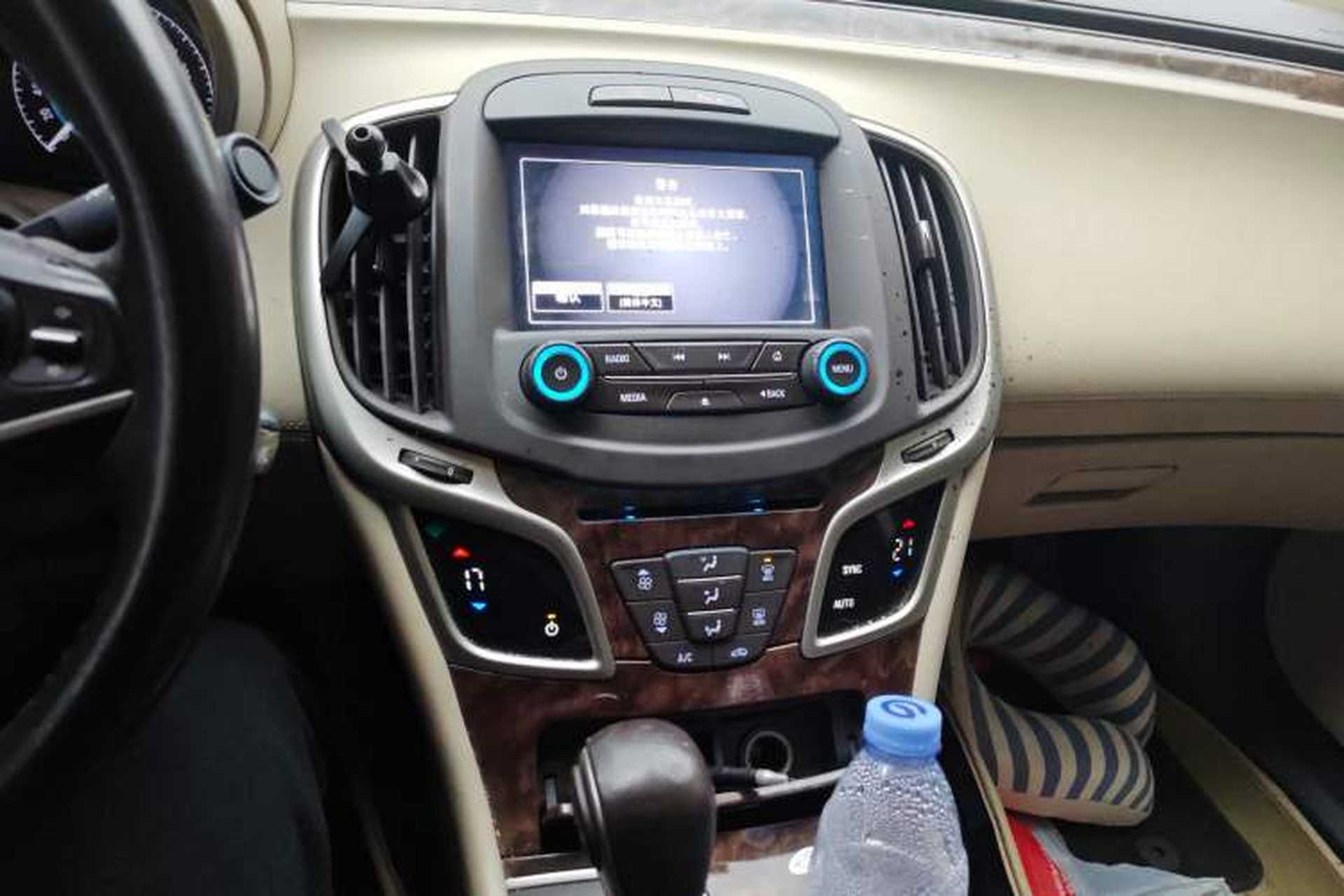 Used Buick LaCrosse 2013 2.4L SIDI Leading Comfort Version Audio And AC Panel