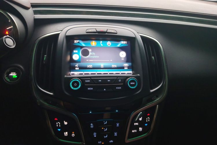 Used Buick LaCrosse 2013 2.0T SIDI Smart Luxury Flagship Edition Audio And AC Panel