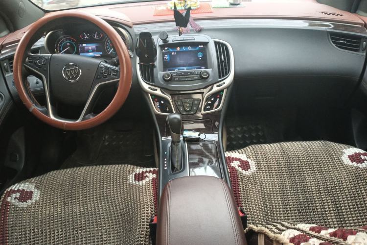 Used Buick LaCrosse 2013 2.4L SIDI Elite Comfort Version Center Console