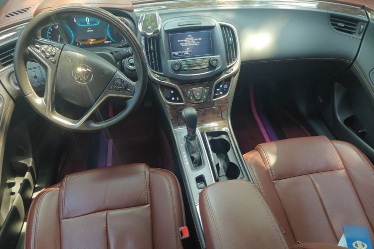 Used Buick LaCrosse 2013 2.4L SIDI Luxury Comfort Edition Center Console