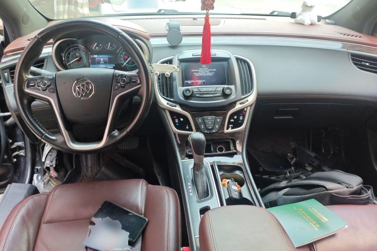Used Buick LaCrosse 2013 2.4L SIDI Elite Comfort Version Center Console