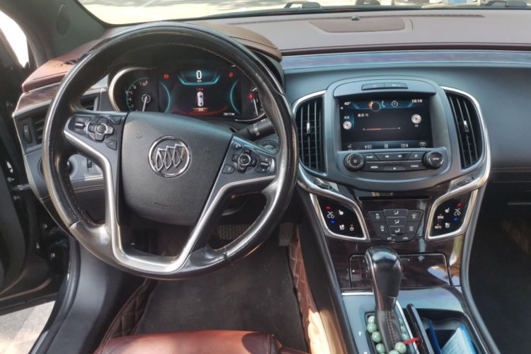 Used Buick LaCrosse 2013 2.4L SIDI Luxury Comfort Edition Center Console