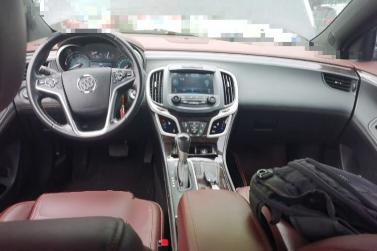 Used Buick LaCrosse 2013 2.4L SIDI Elite Comfort Version Center Console