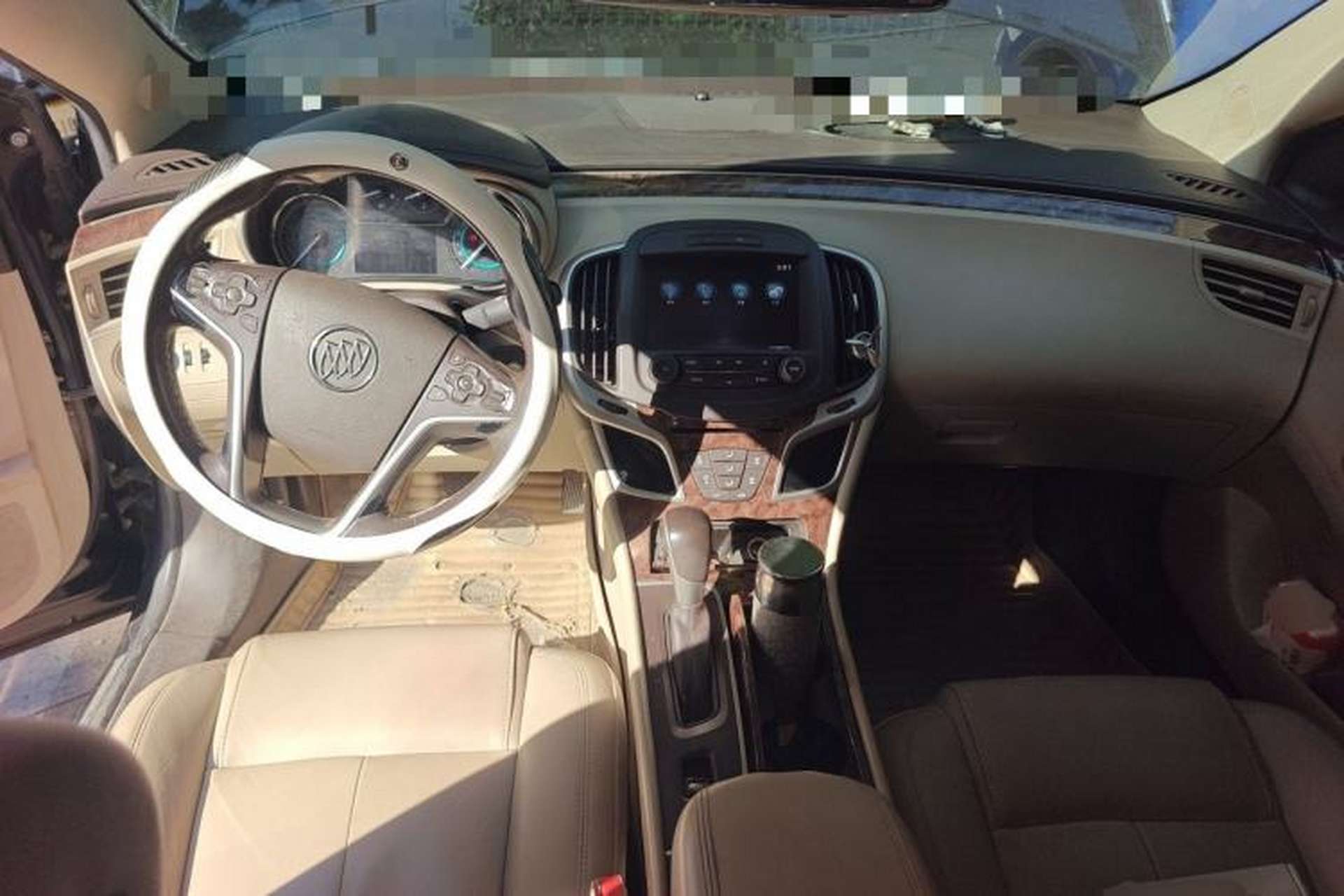 Used Buick LaCrosse 2013 2.4L SIDI Leading Comfort Version Center Console