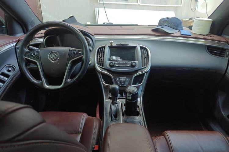 Used Buick LaCrosse 2013 2.0T SIDI Smart Luxury Flagship Edition Center Console