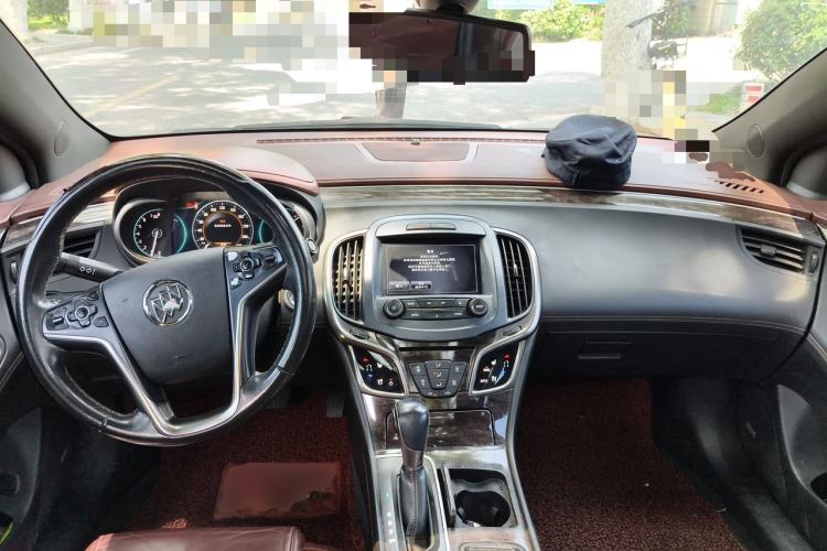 Used Buick LaCrosse 2013 2.4L SIDI Luxury Comfort Edition Center Console
