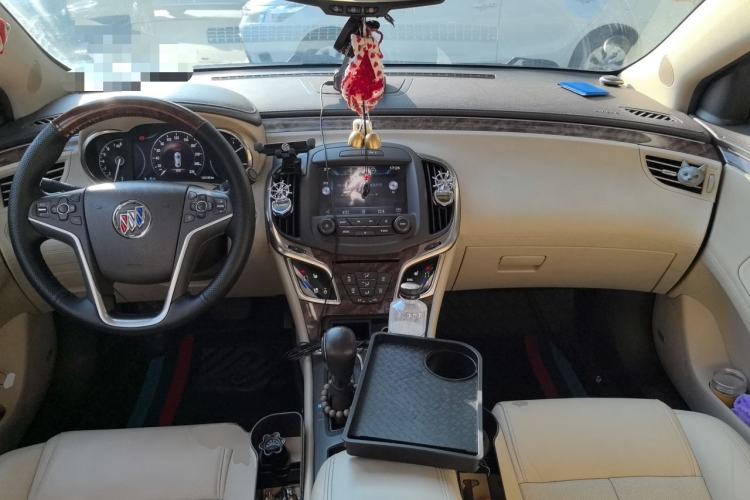 Used Buick LaCrosse 2013 2.4L SIDI Luxury Comfort Edition Center Console
