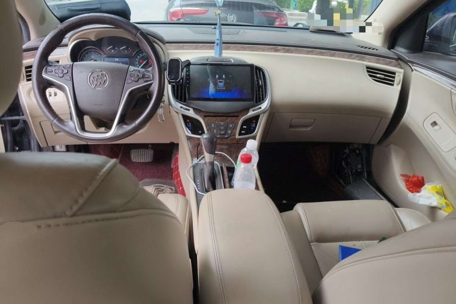 Used Buick LaCrosse 2013 2.4L SIDI Leading Comfort Version Center Console