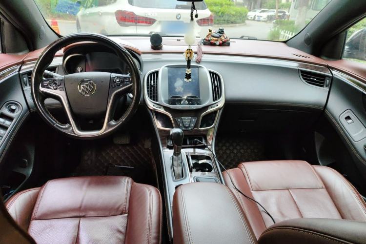 Used Buick LaCrosse 2013 2.4L SIDI Luxury Comfort Edition Center Console