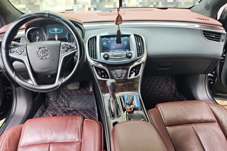 Used Buick LaCrosse 2013 2.4L SIDI Luxury Comfort Edition Center Console