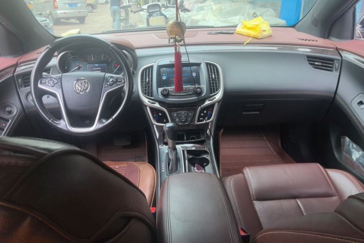 Used Buick LaCrosse 2013 2.4L SIDI Leading Comfort Version Center Console