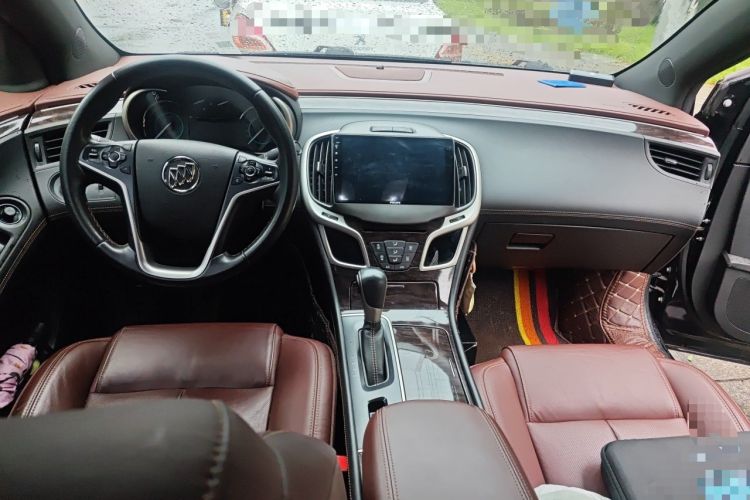 Used Buick LaCrosse 2013 2.0T SIDI Elite Tech Version Center Console