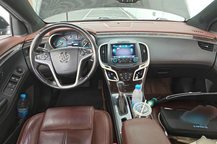 Used Buick LaCrosse 2013 2.4L SIDI Elite Comfort Version Center Console