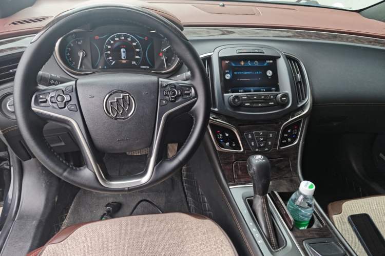 Used Buick LaCrosse 2013 2.4L SIDI Luxury Comfort Edition Center Console
