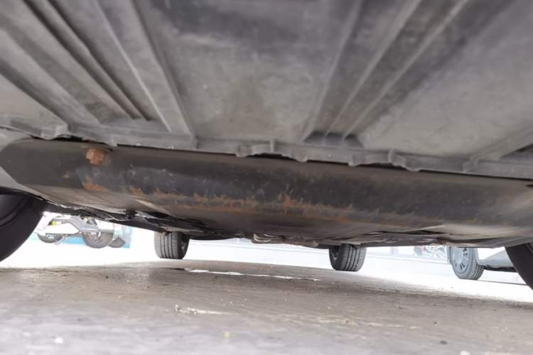 Used Buick LaCrosse 2013 2.4L SIDI Elite Comfort Version Chassis Front