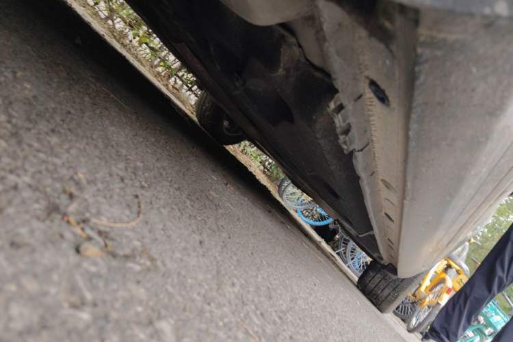 Used Buick LaCrosse 2013 2.4L SIDI Elite Comfort Version Chassis Front Left