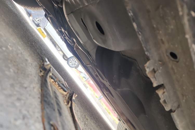 Used Buick LaCrosse 2013 2.4L SIDI Luxury Comfort Edition Chassis Front Left
