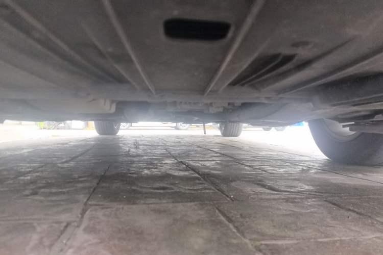 Used Buick LaCrosse 2013 2.4L SIDI Leading Comfort Version Chassis Front