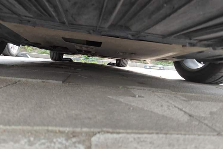 Used Buick LaCrosse 2013 2.4L SIDI Elite Comfort Version Chassis Front