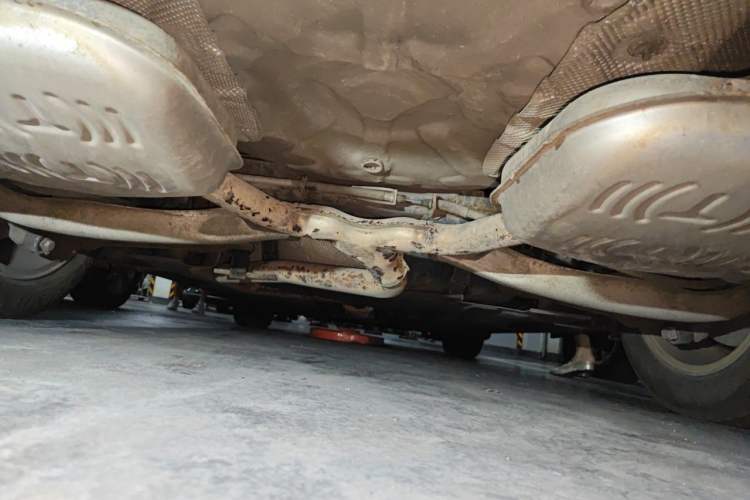 Used Buick LaCrosse 2013 2.4L SIDI Elite Comfort Version Chassis Rear