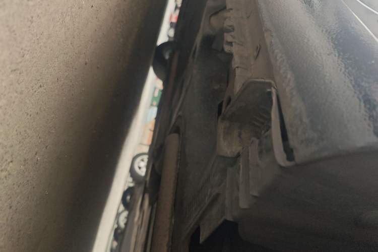 Used Buick LaCrosse 2013 2.4L SIDI Elite Comfort Version Chassis Rear Left