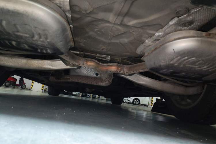 Used Buick LaCrosse 2013 2.4L SIDI Elite Comfort Version Chassis Rear