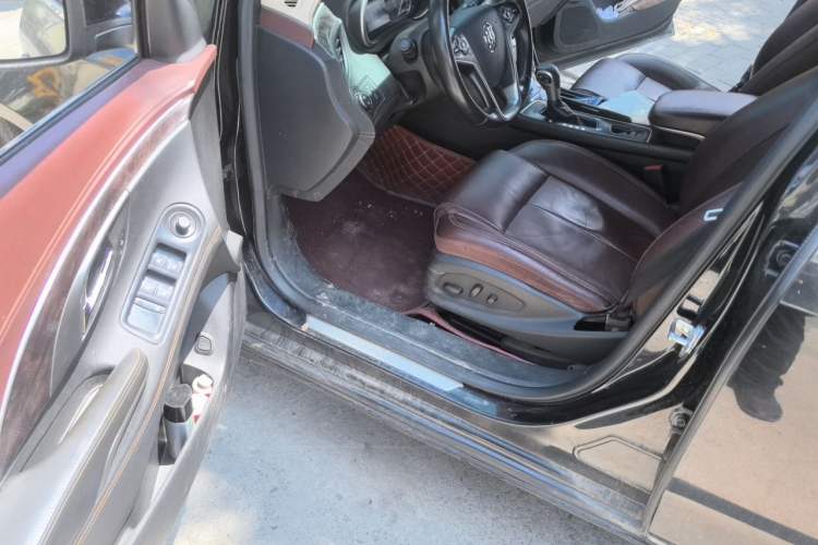 Used Buick LaCrosse 2013 2.4L SIDI Leading Comfort Version Driver Seat