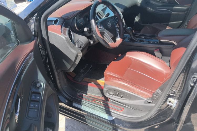 Used Buick LaCrosse 2013 2.4L SIDI Elite Comfort Version Driver Seat