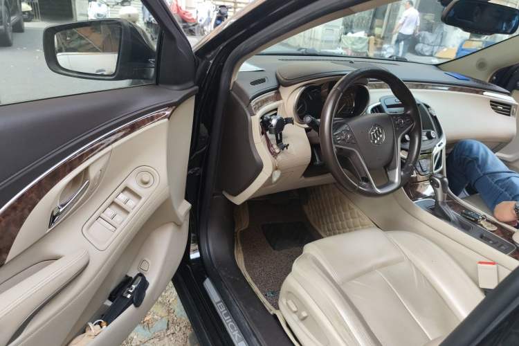 Used Buick LaCrosse 2013 2.4L SIDI Leading Comfort Version Driver Seat