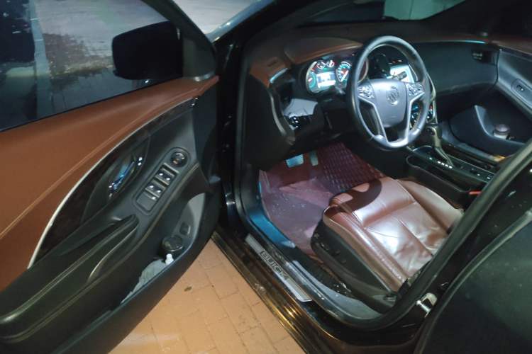 Used Buick LaCrosse 2013 2.4L SIDI Elite Comfort Version Driver Seat