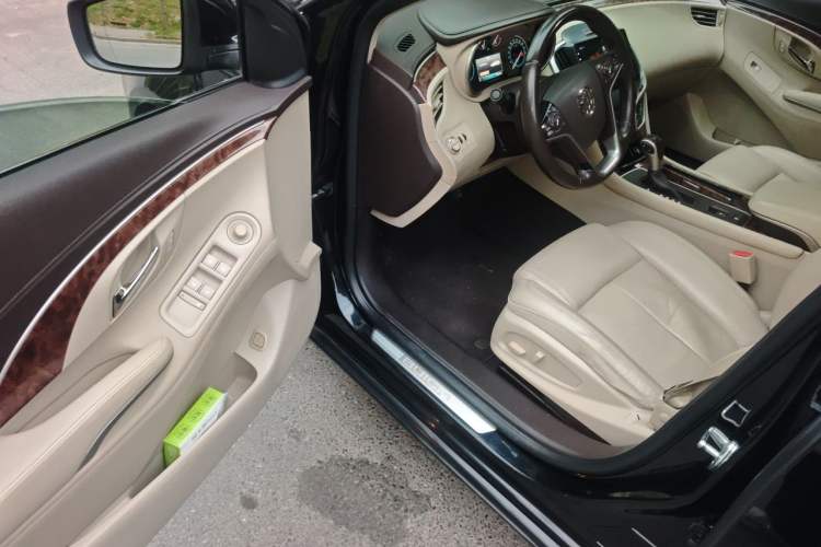 Used Buick LaCrosse 2013 2.4L SIDI Leading Comfort Version Driver Seat
