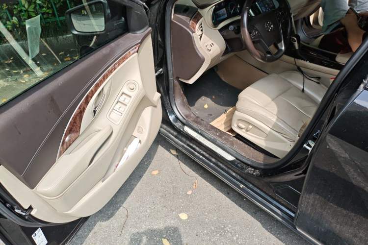 Used Buick LaCrosse 2013 2.4L SIDI Leading Comfort Version Driver Seat