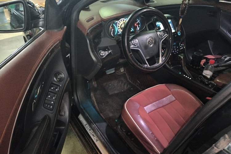 Used Buick LaCrosse 2013 2.4L SIDI Luxury Comfort Edition Driver Seat