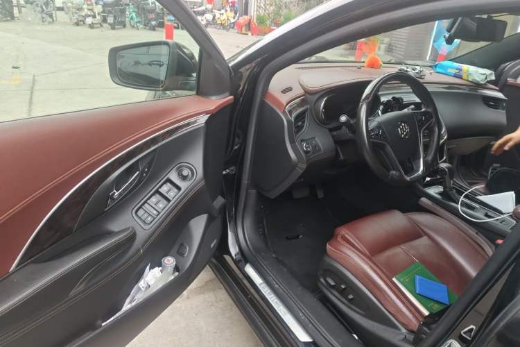 Used Buick LaCrosse 2013 2.4L SIDI Luxury Comfort Edition Driver Seat