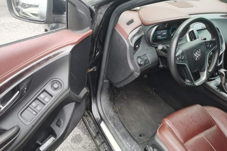 Used Buick LaCrosse 2013 2.4L SIDI Elite Comfort Version Driver Seat